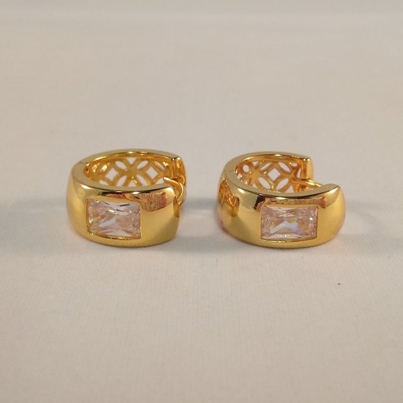 Mens 18K Yellow Gold Filled Radiant Emerald Cut Diamond Zircon Hoop Earrings - Picture 8 of 8